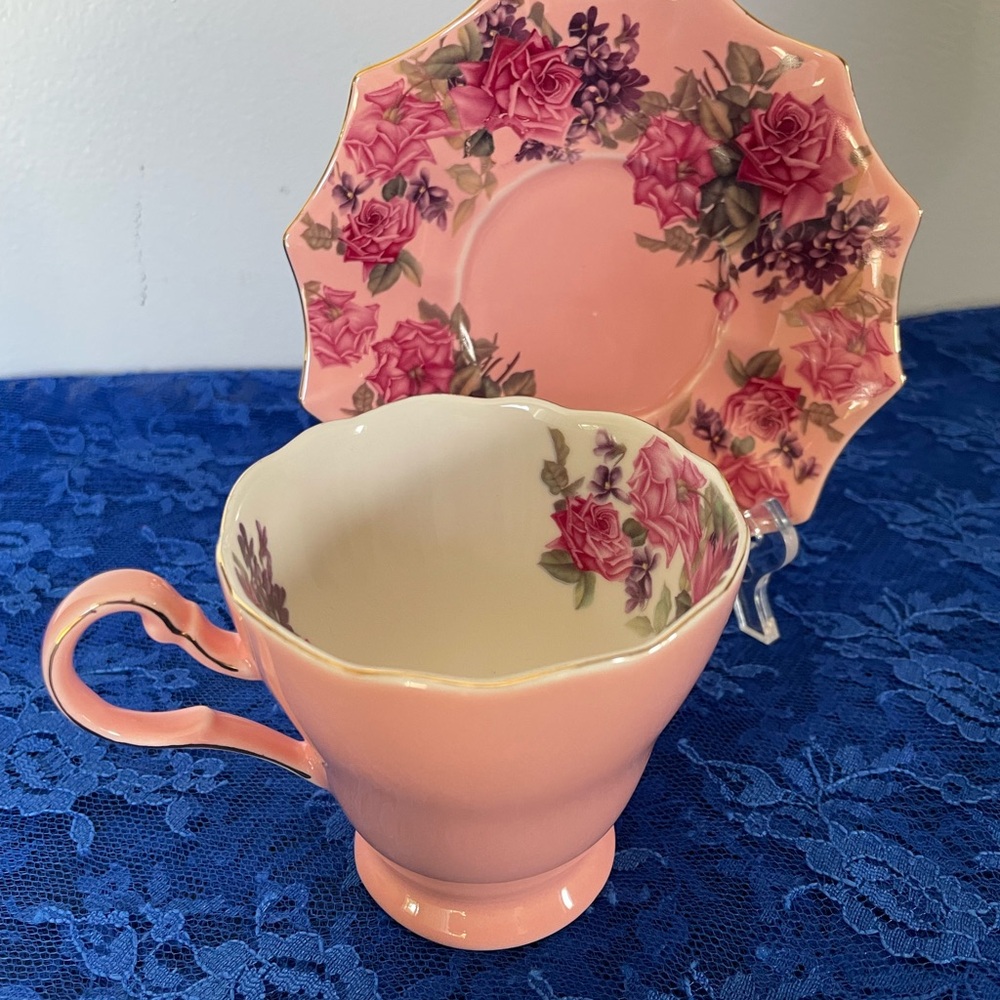 NWOT Meritage Floral Coral- Pink Teacup and Saucer Set - Picture 2 of 7